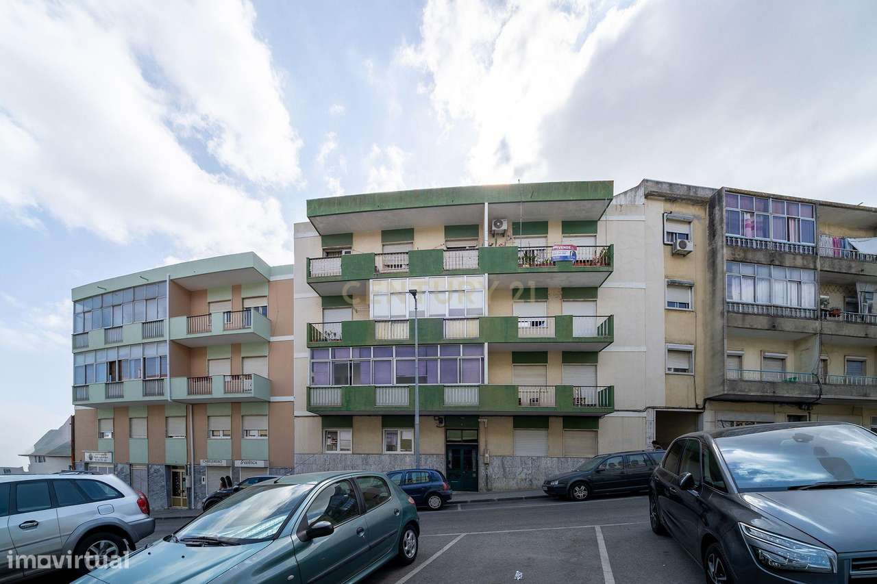 Apartamento T2 Fogueteiro com Logradouro-38