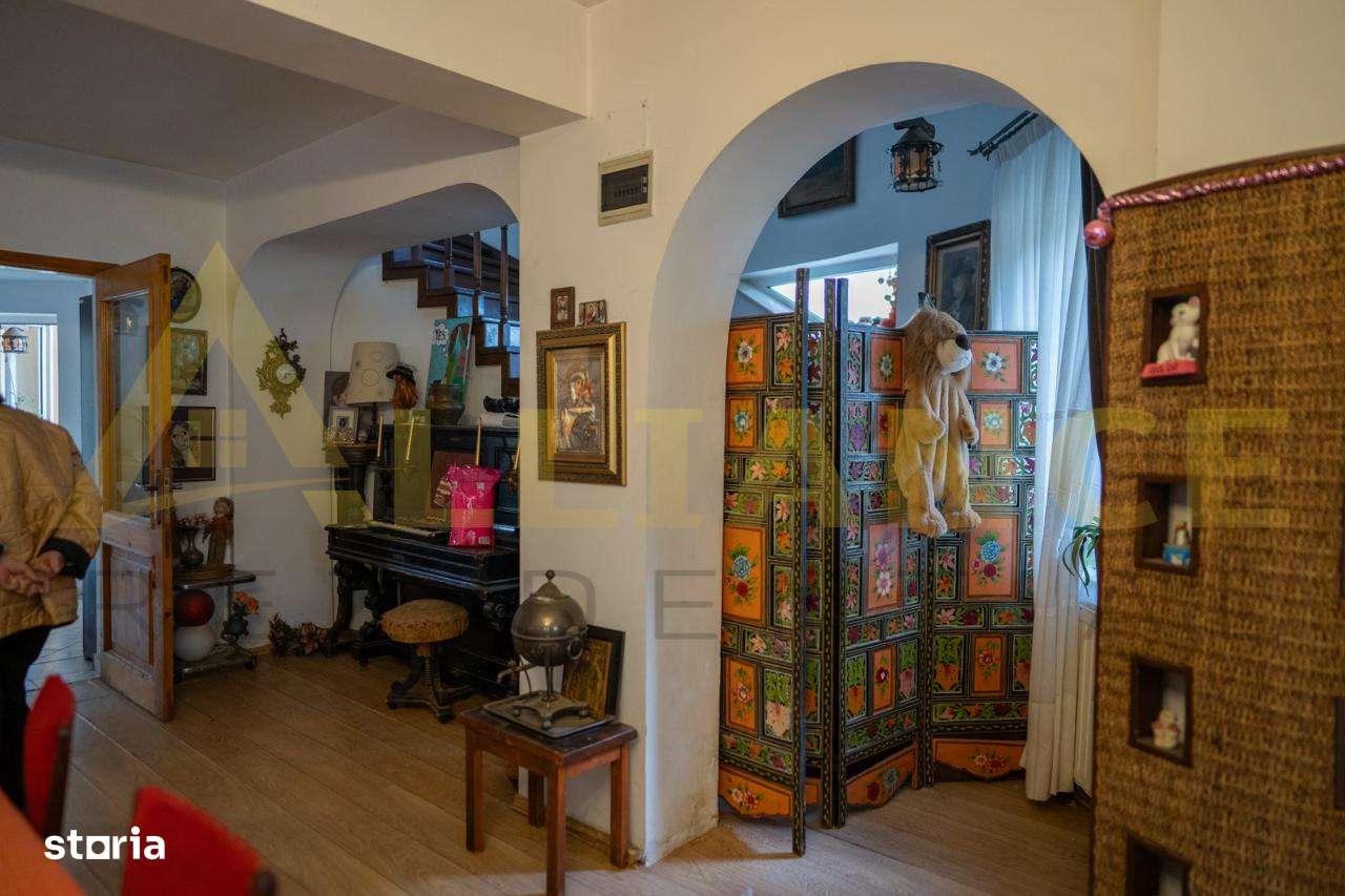 VILA TA LA LAC!Proprietate exclusivistă Snagov cu ponton–1.800mp teren - Imagine principală: 4/20