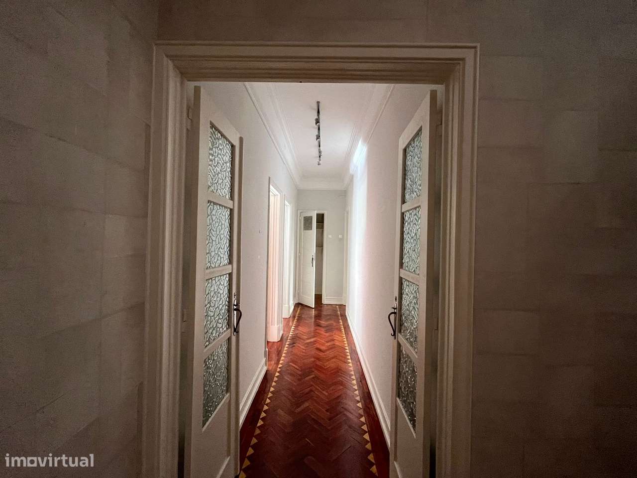 4 quartos para rapaz ou rapariga, em frente ao Jardim do Arco do Cego - Grande imagem: 4/18