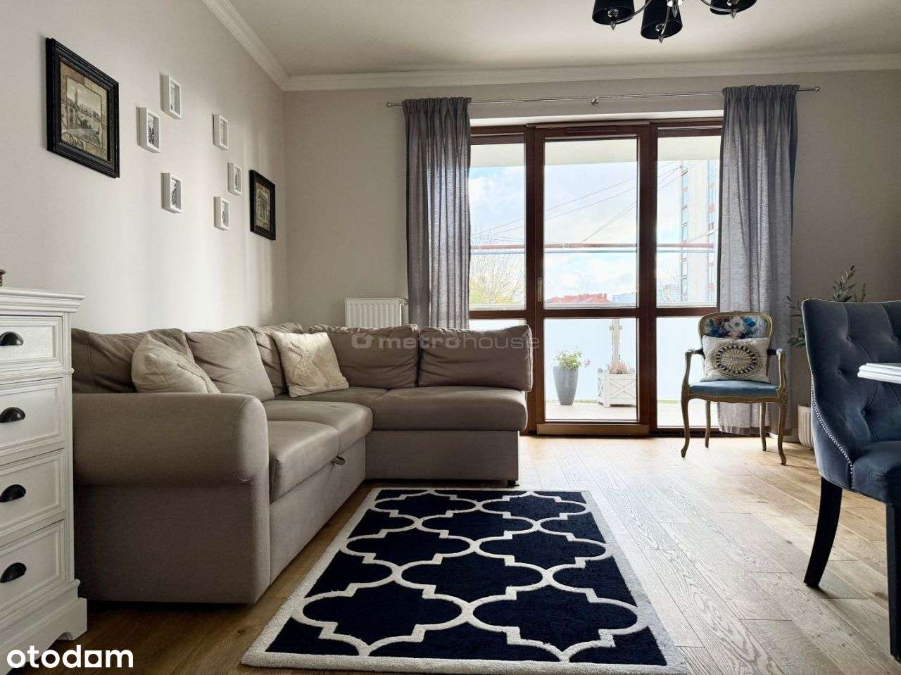 Słoneczne mieszkanie z bardzo dużym balkonem.-1