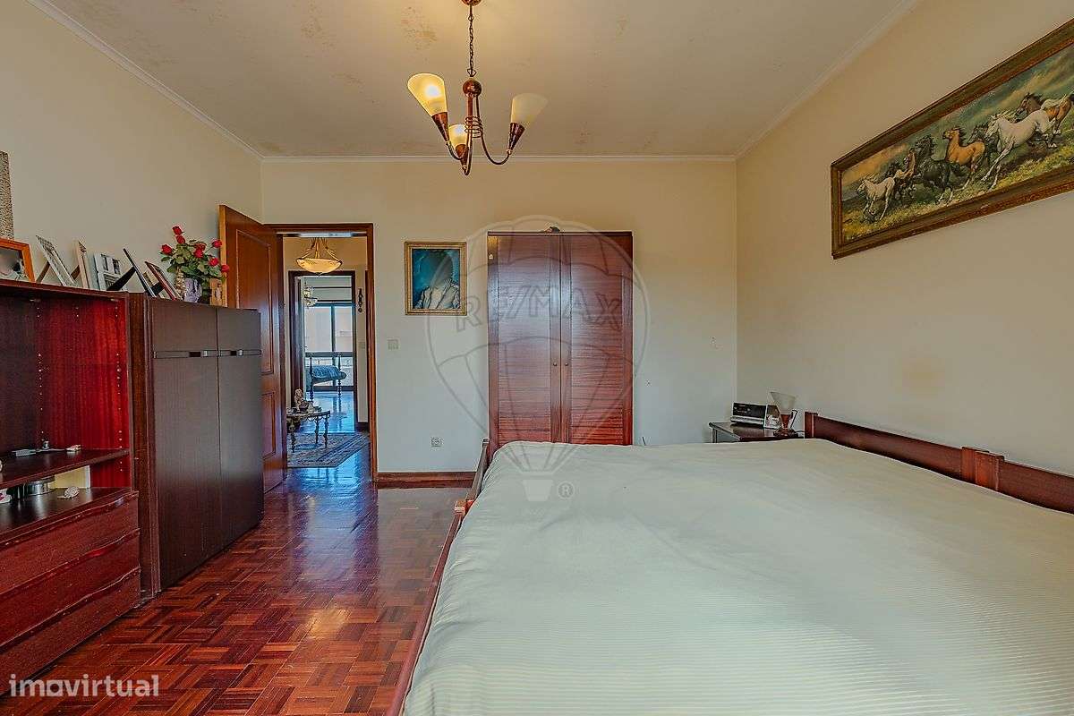 Moradia T4 para venda-17