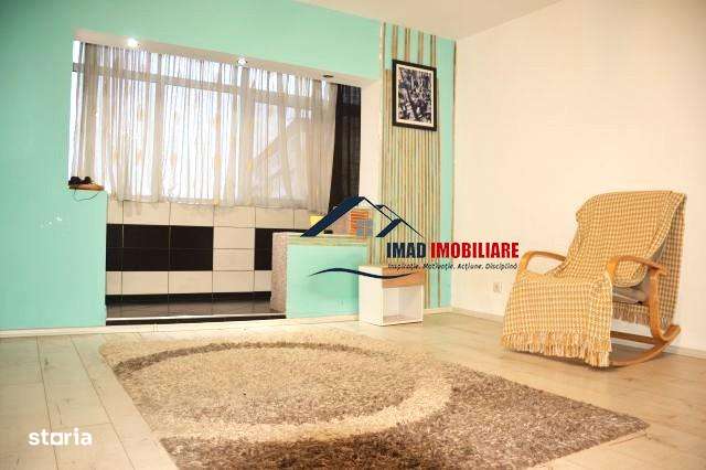 Inchiriere Apartament Modern, Spatios - Targoviste, Micro 6, zona Pavc - Imagine principală: 4/10