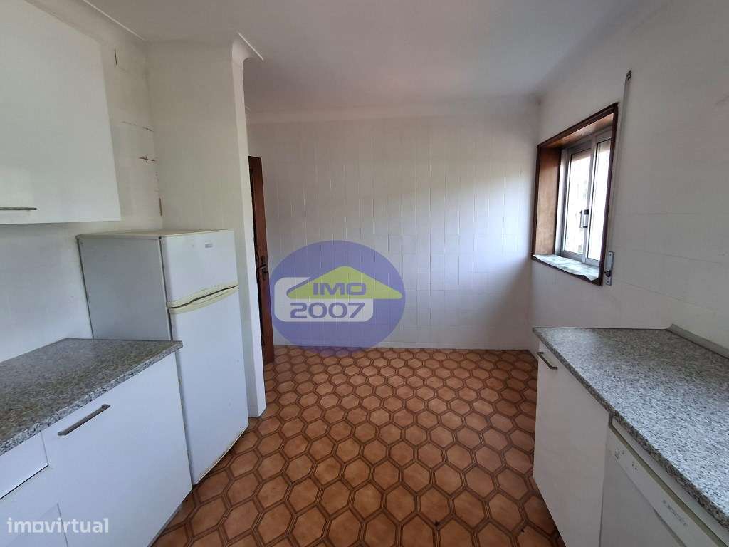 Moradia T3 em Miramar-13