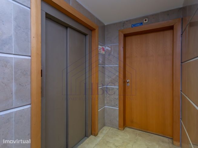 Apartamento T3 Exclusivo na Expo Sul-34
