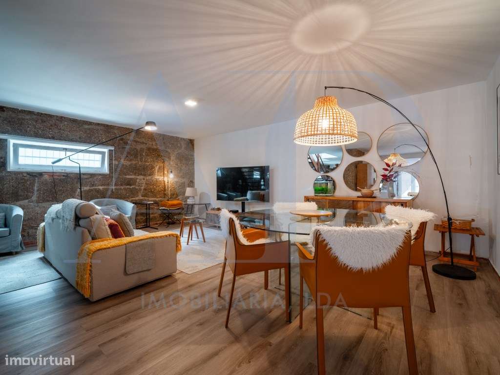 Moradia T3 de três frentes a apenas 400 metros da praia de Mindelo-7