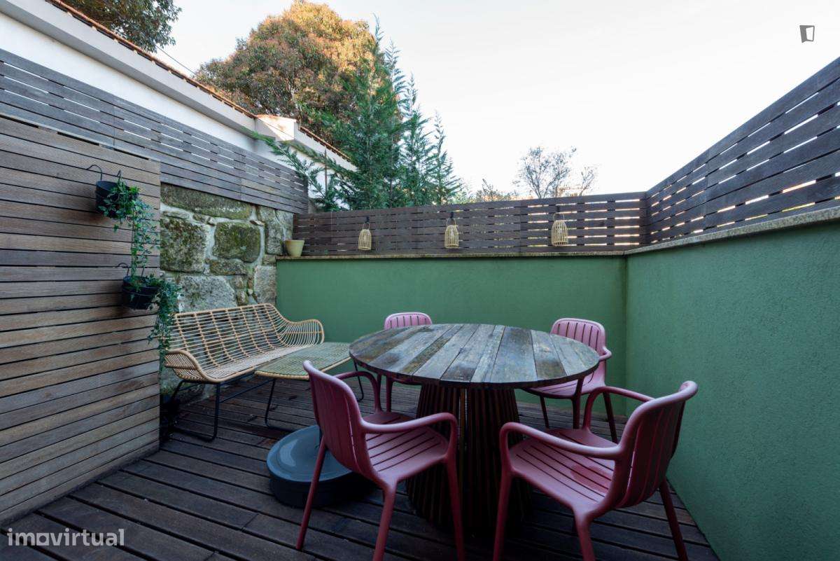 Apartamento com 1 quartos - localizado em Miragaia Porto - Grande imagem: 3/10