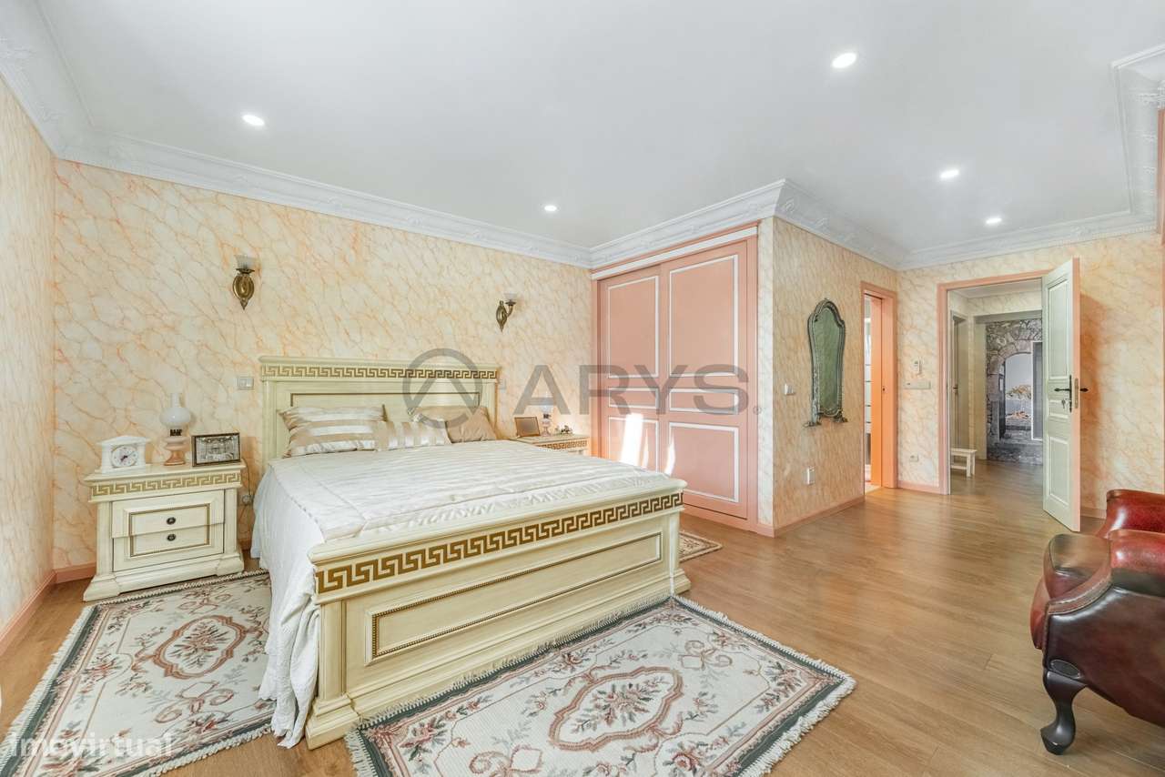 Moradia Isolada T5-28