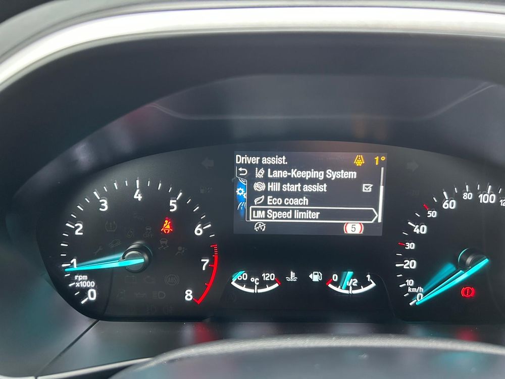 Ford Focus - foto 28