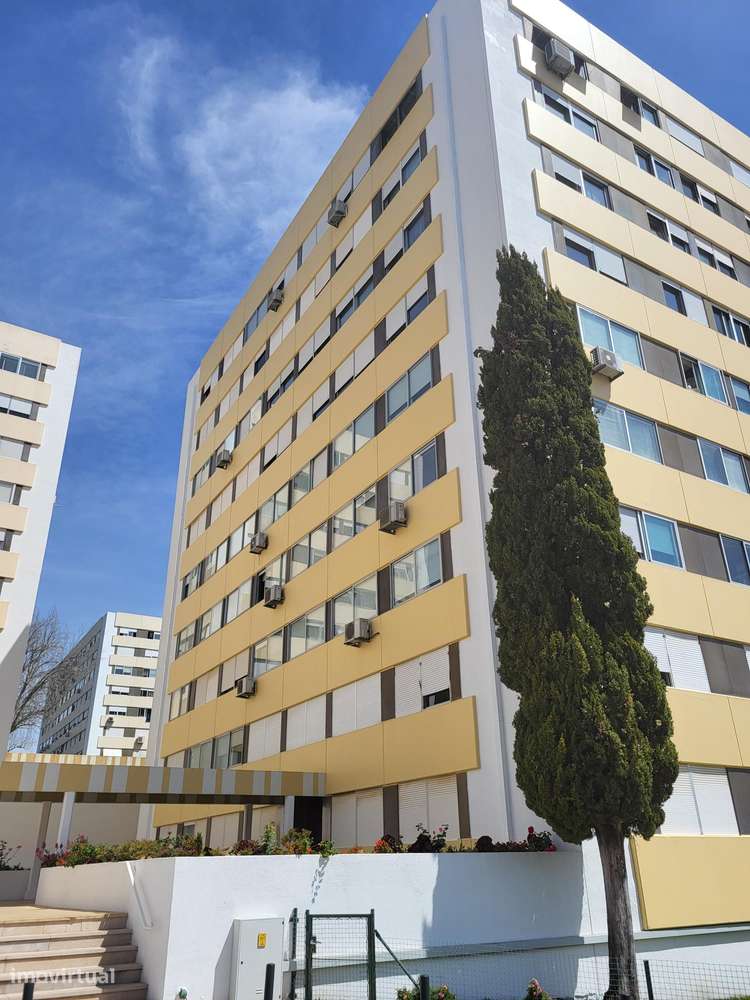 Quinta da Luz - T2 - Arrendamento - Grande imagem: 2/15