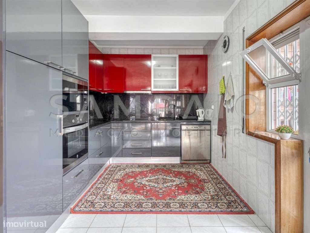 Apartamento T2 - Rio Tinto/Metro da Campainha!-0