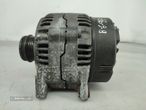 Alternador Volkswagen Passat (3B2) - 4