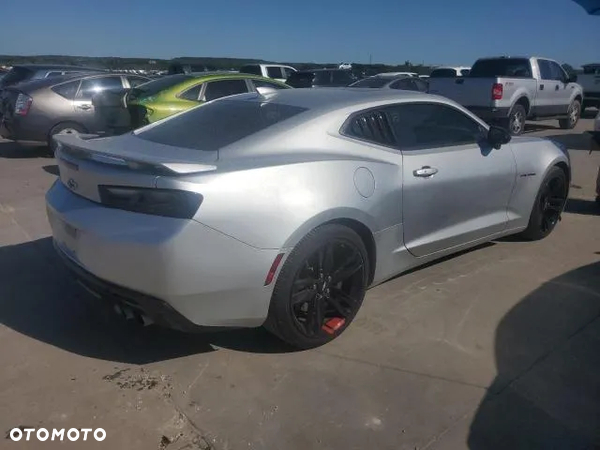 Chevrolet Camaro - 3