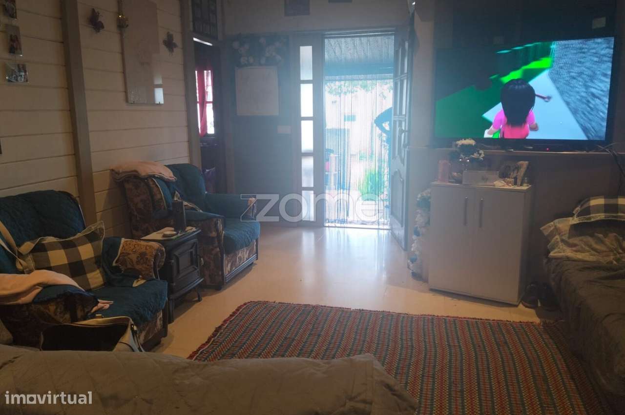 Lote de terreno com moradia-2