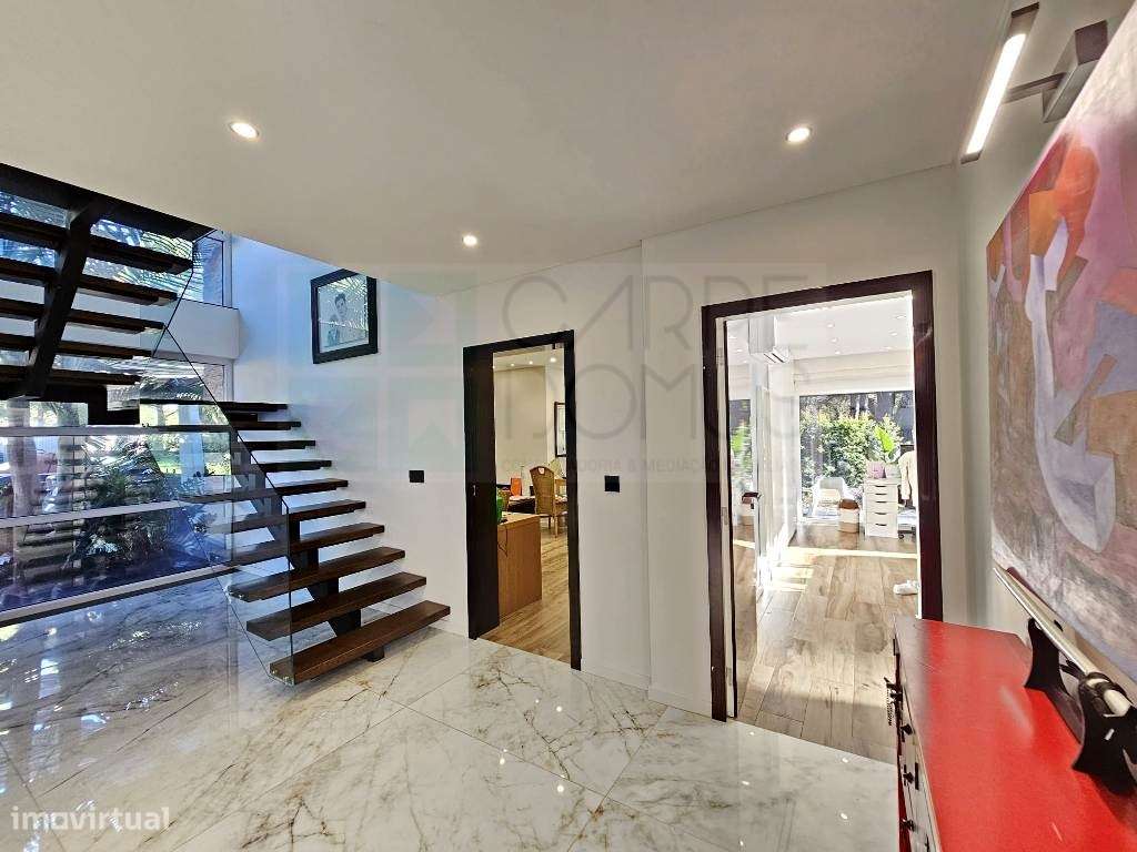 Magnifica moradia T4 com piscina na Urbanização Aroeira, em Santo E...-58