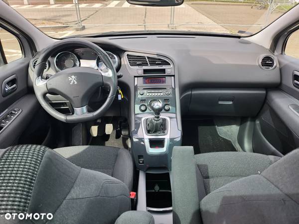 Peugeot 5008 1.6 HDi Style 7os - 20