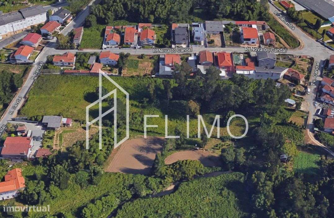 Terreno com viabilidade de construção, Paços de Brandão - Grande imagem: 4/17