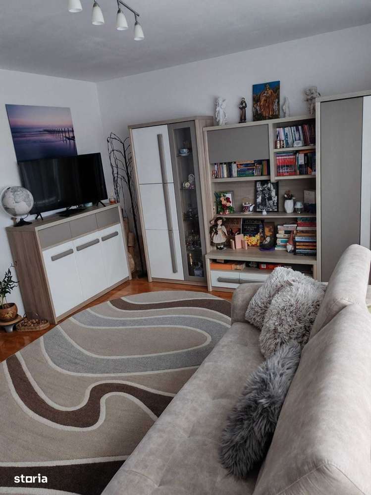 cv 185 Hortensiei, apartament 2 camere decomandat,etaj III+loc parcare-3