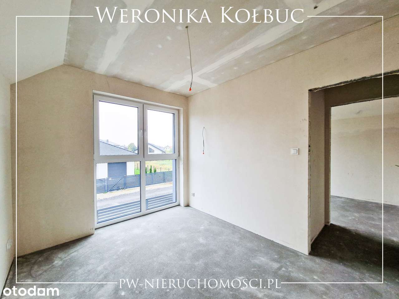 Duży dom w cichej okolicy.-11