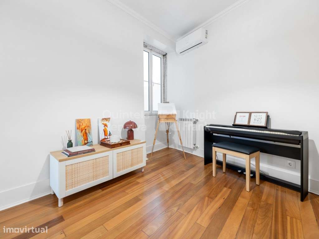 Apartamento T3 totalmente remodelado, São Bento, Lisboa-12