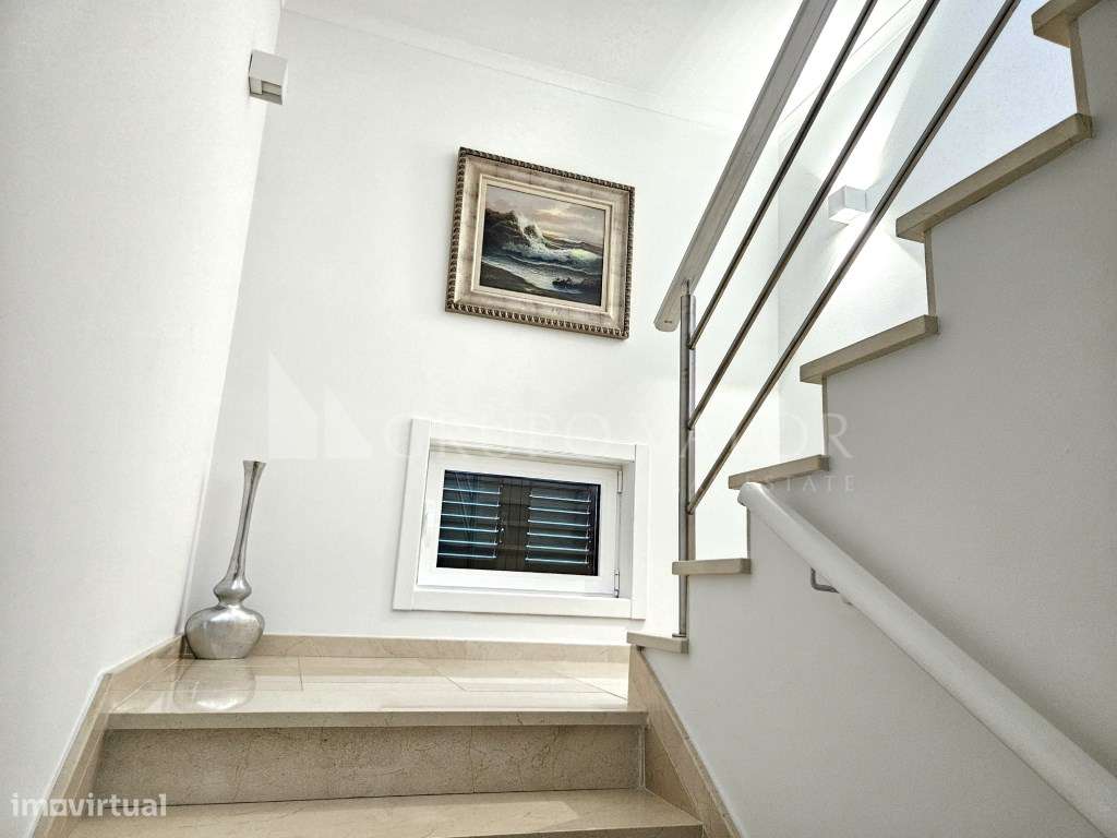 Moradia T4 Geminada com Piscina - Garagem para 3 Viaturas | Sabugo ...-51