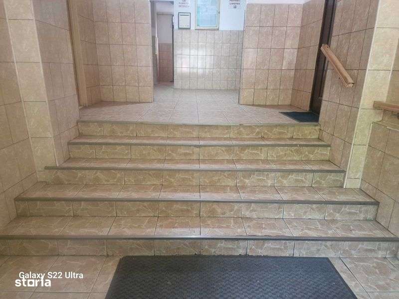 Apartament 3 camere zona Margeanului (Bucuresti) - mutare rapida!