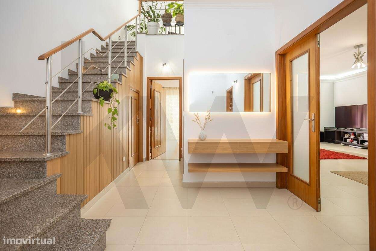 Moradia T4 em Alhos Vedros - Conforto e Espaço - Grande imagem: 4/46