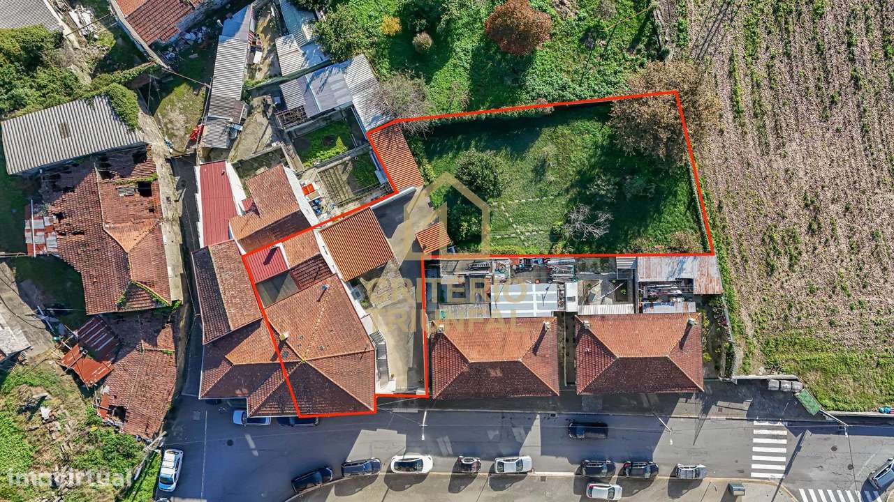 Moradia Geminada T3+1 em Rio Tinto - Grande imagem: 2/33