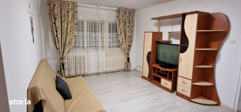 Închiriez apartament 2 camere Piata Reșița sector 4