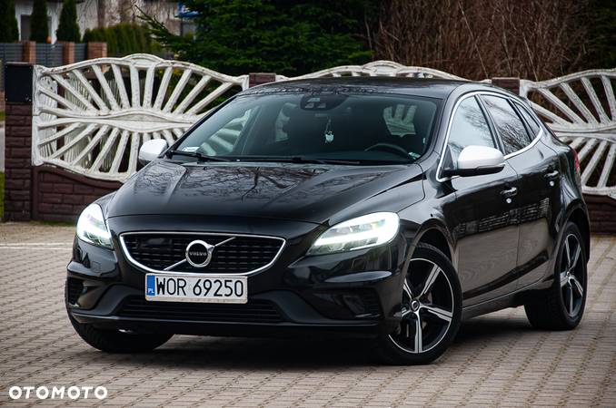 Volvo V40 D3 Drive-E R-Design Momentum - 2