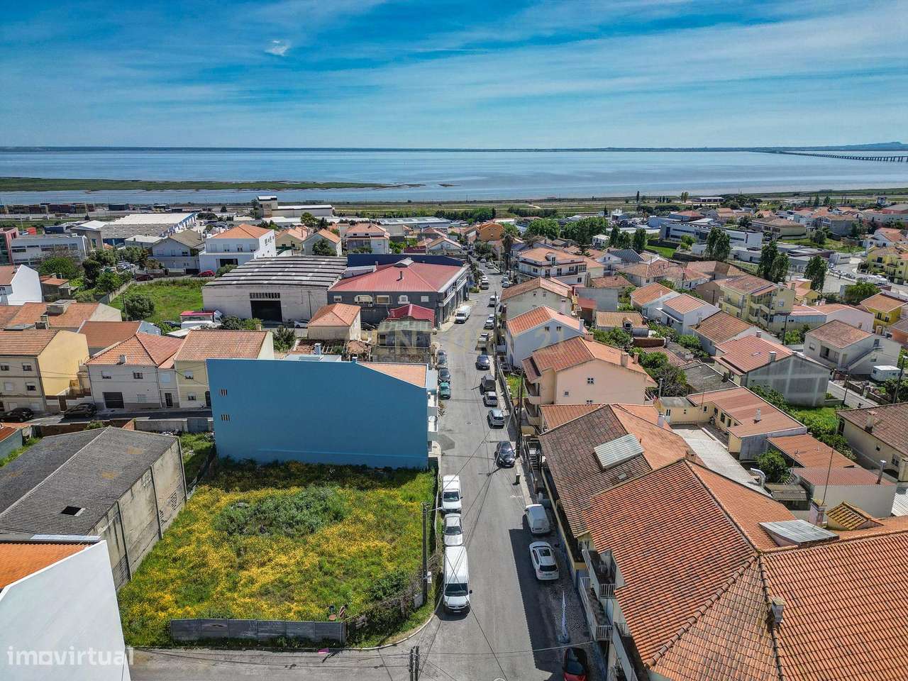 Lote de Terreno Urbano em São João da Talha com 600 m2 | Potencial par-12