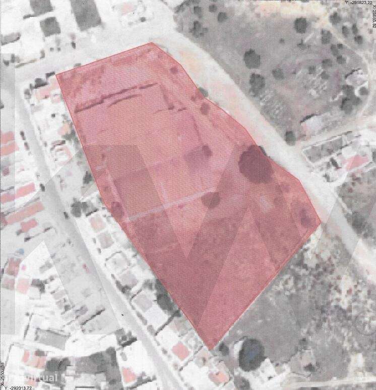 Terreno com 9108m2 com projeto aprovado para construção de 150 fogos - Grande imagem: 3/5