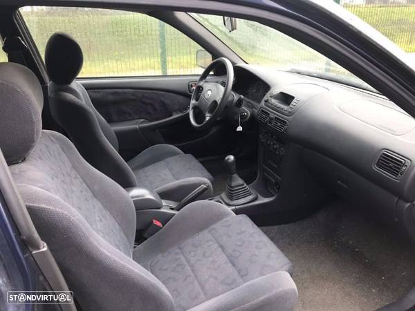 Toyota Corolla E11 1.4 VVT-i 3P 2000   - Para Peças - 6