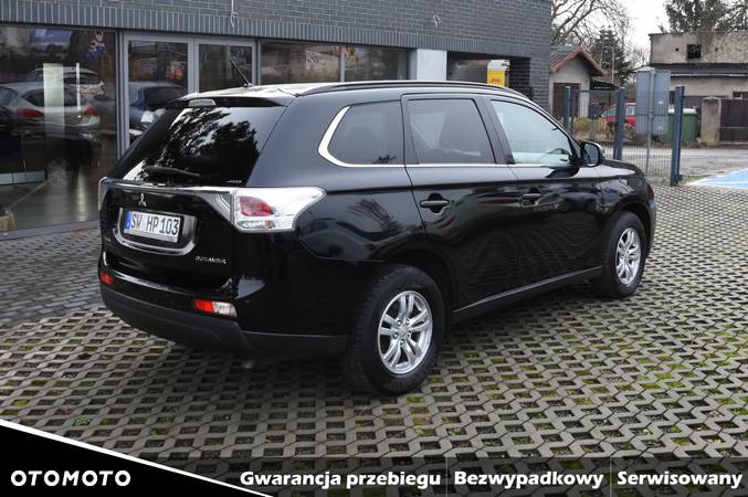 Mitsubishi Outlander 2.0 4WD CVT Plus - 5