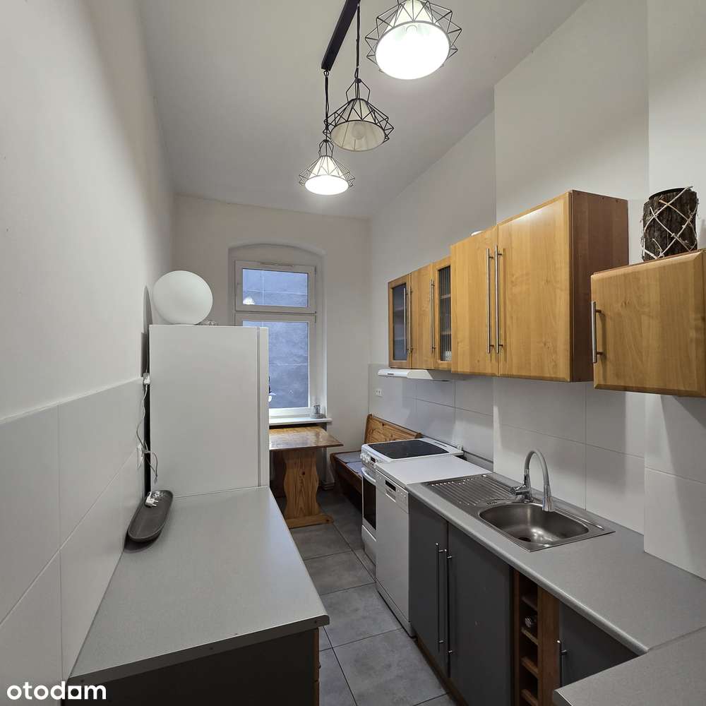 Ładne  3 pokoje po generalnym remoncie-4