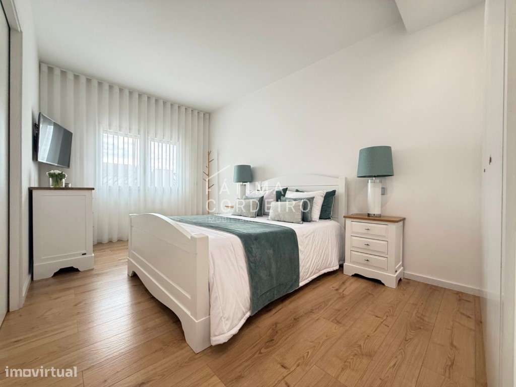 Fantástica Moradia T4+1 Quinta do Anjo/Auto Europa-13