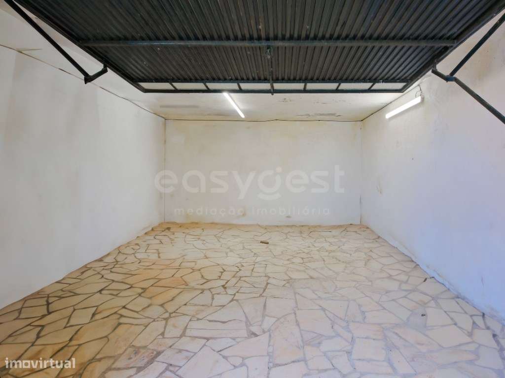 Moradia T4 em Alcoitão em 300m2 a 2min do centro comercial - Grande imagem: 4/37