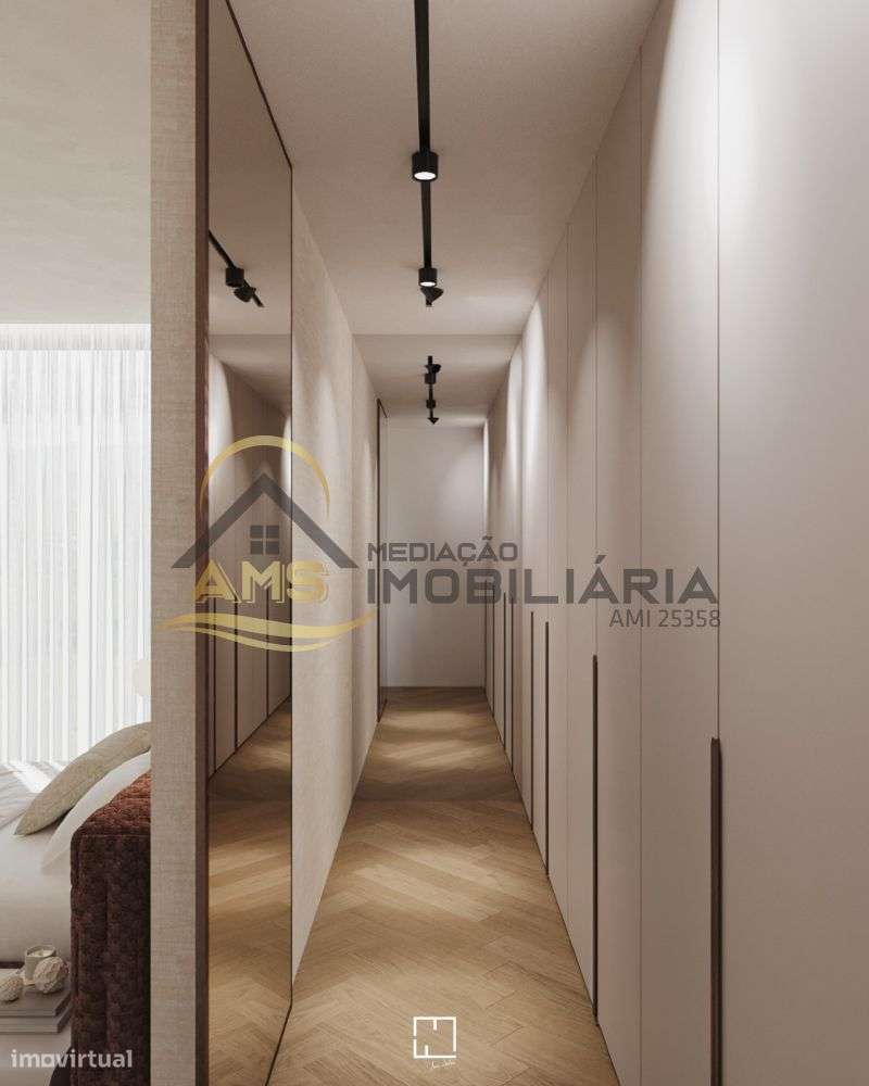 MORADIA T3 DE LUXO COM PISCINA-14