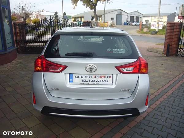 Toyota Auris 1.4 D-4D Active - 8