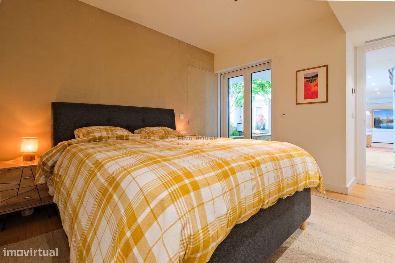 Apartamento T3 em condomínio privado, com terraços e garagem, no Prínc-49