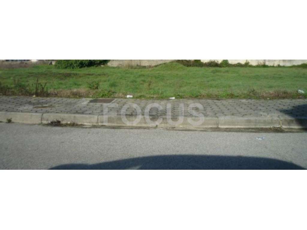 Lote para construção - Grande imagem: 2/2