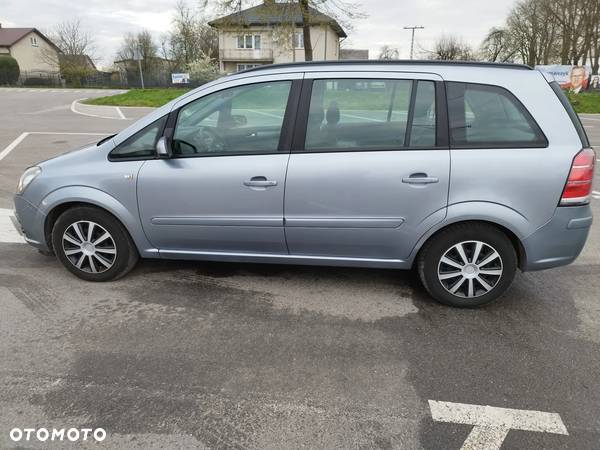 Opel Zafira - 8