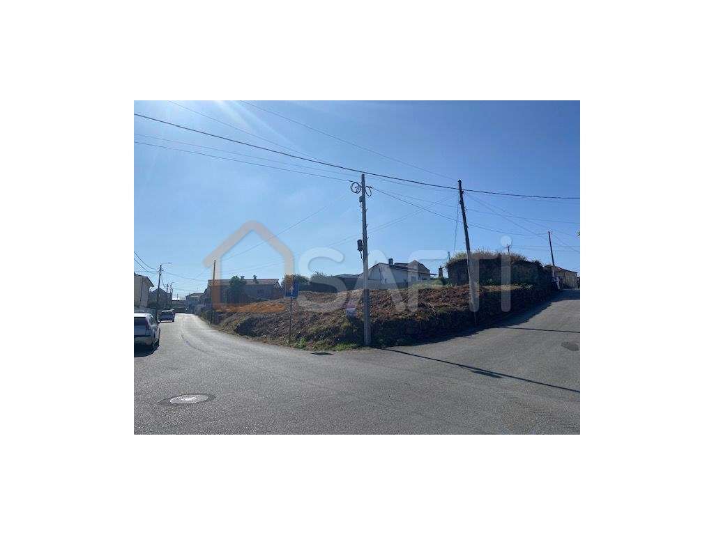 Terreno em Cucujães - Grande imagem: 1/6