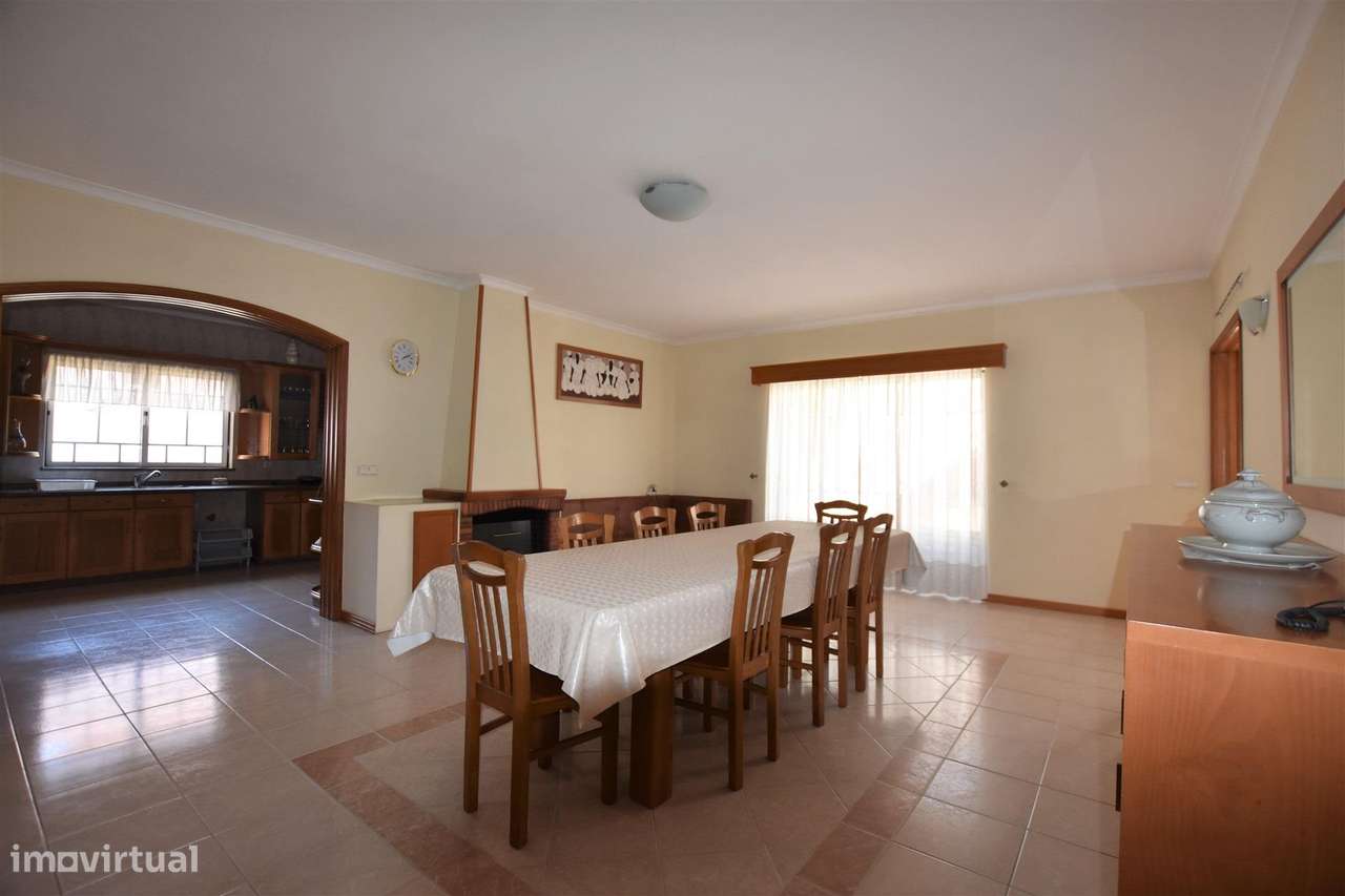 Moradia T4 Independente em Bustos - Grande imagem: 4/29