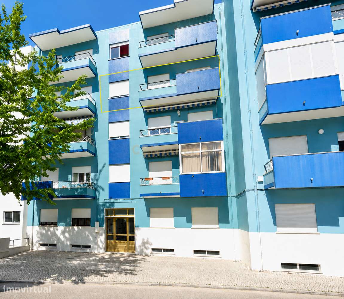 Apartamento T3 Central Almada Remodelado-11