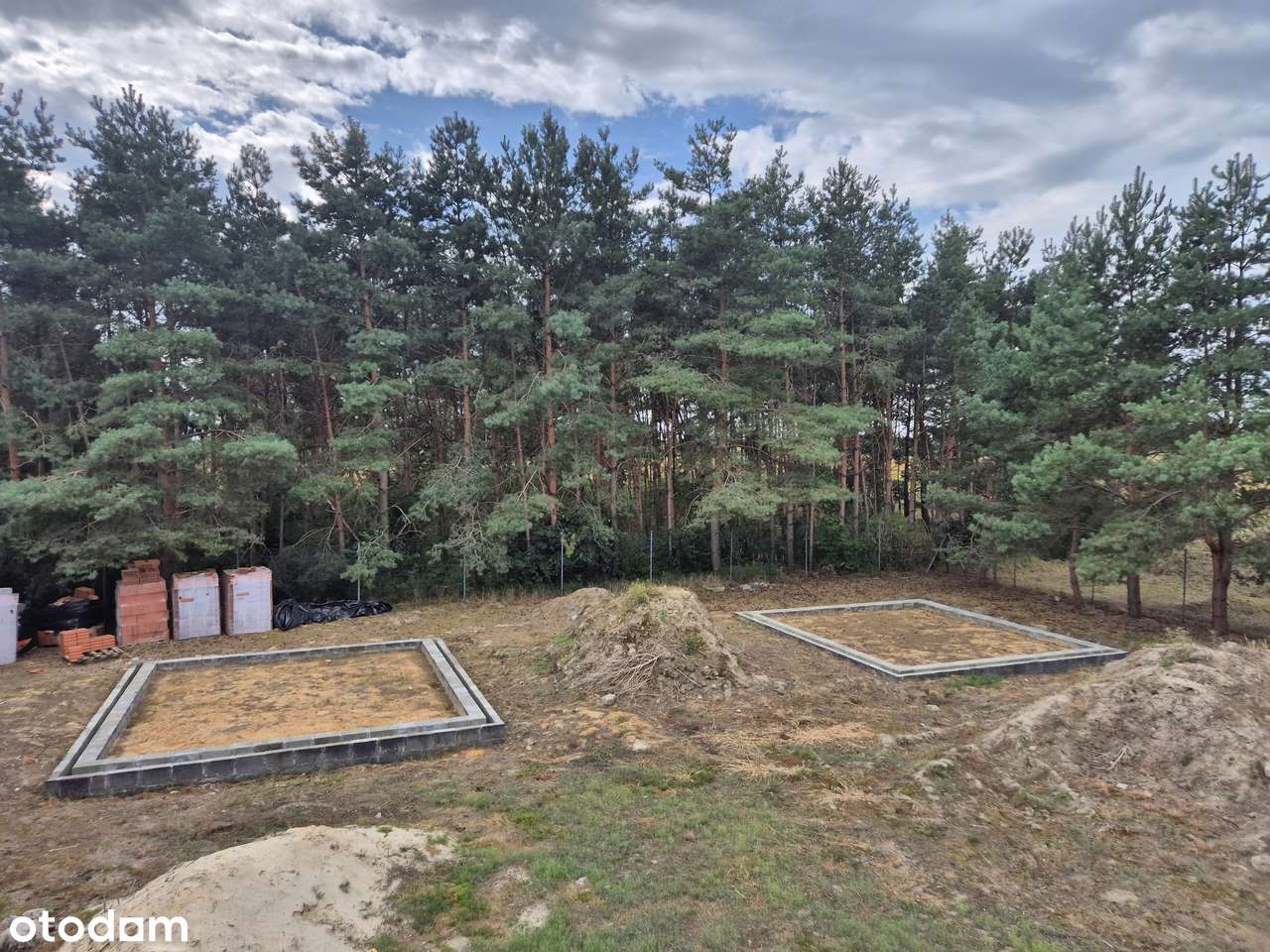 Działka 349/7 z domem jednorodzinnym, b. dobre wykonanie;  ostatni dom-17