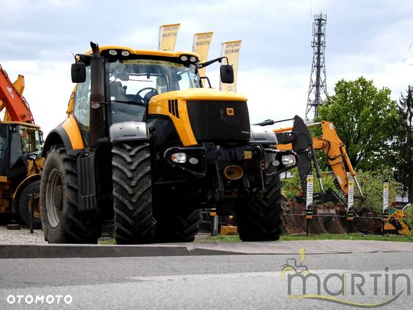 JCB Fastrac 8250 - 1