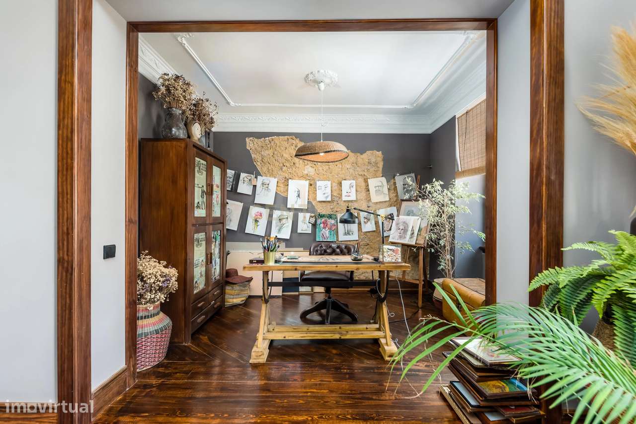 Moradia única de interesse histórico, no emblemático Bairro Salgado, S-31