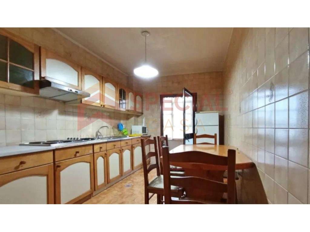 T2 Maia c/ Localização de Excelência-11