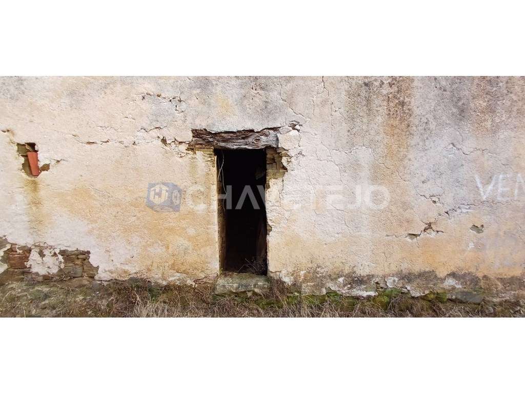 Casa Antiga Com Arrecadação e Terreno Para Recuperar, Cernache do B...-19