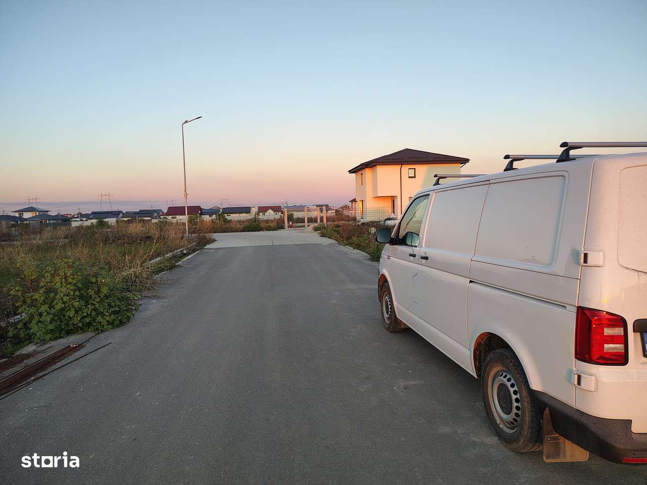 < Casa individuala parter >3 camere 2 bai teren 250mp-8